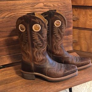 Ariat Heritage Roughstock Western Boots